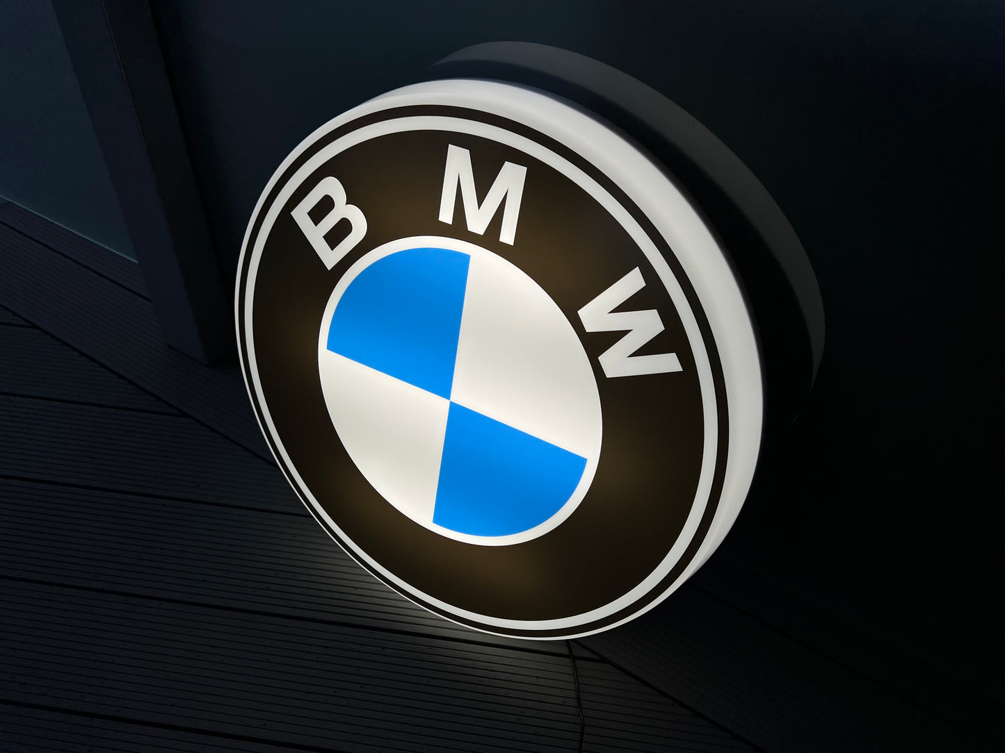 BMW Round Illuminated Logo Sign #B15