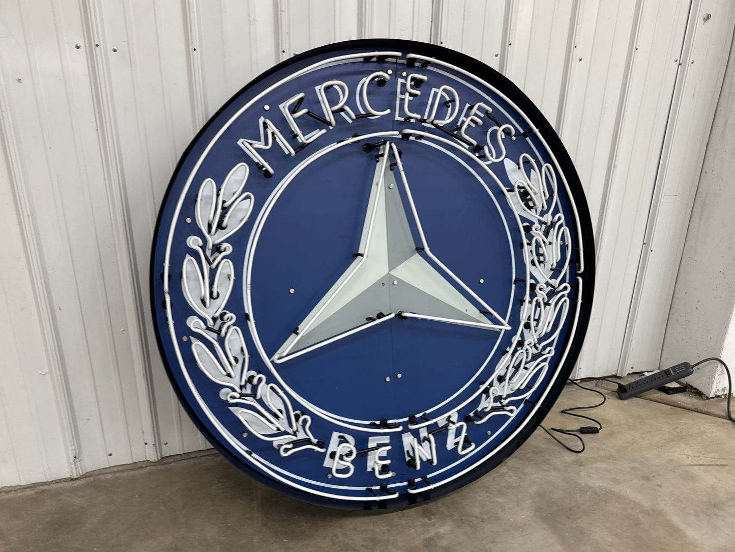 Mercedes Benz Neon Sign #N123
