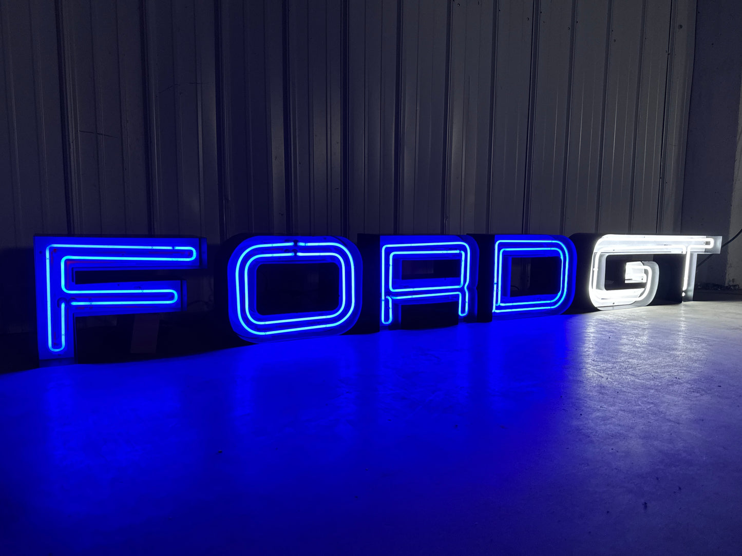 Ford GT Neon Sign #N154