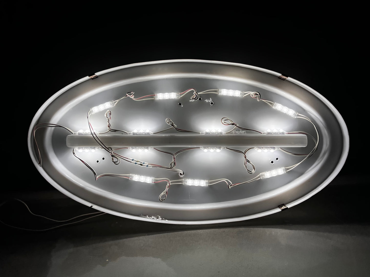 Land Rover Dealer Illuminated Logo Sign #D11
