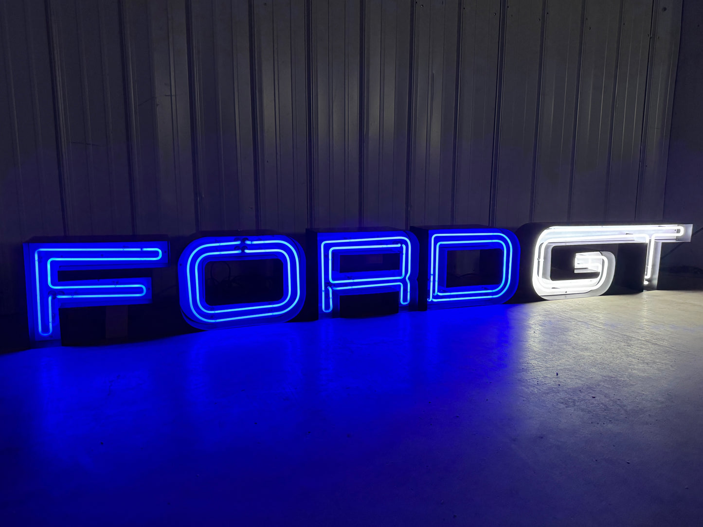 Ford GT Neon Sign #N154