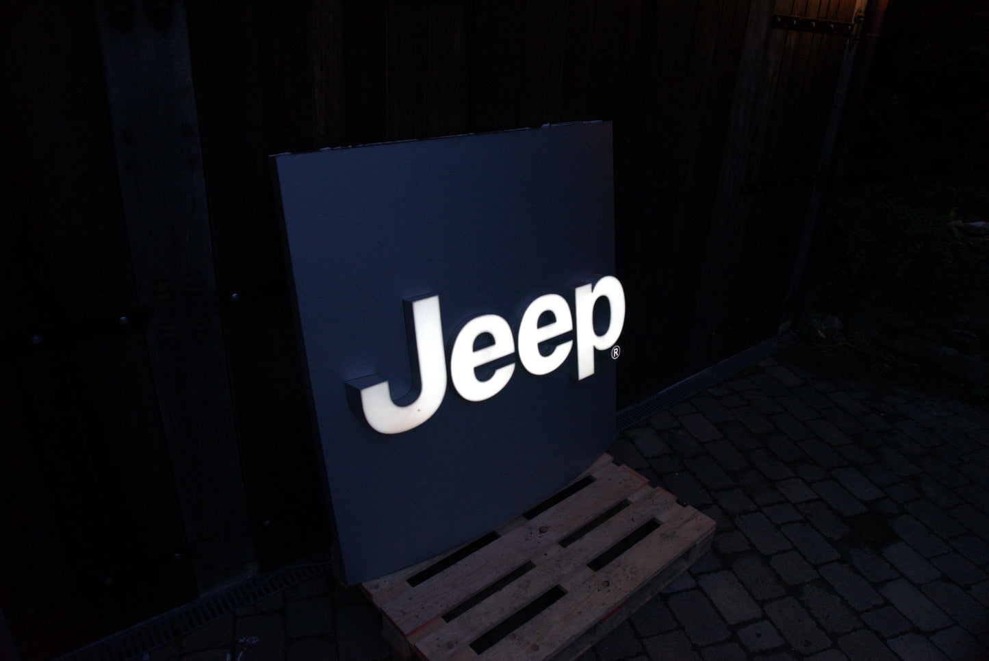 Jeep Dealership Illuminated Logo Sign #D48