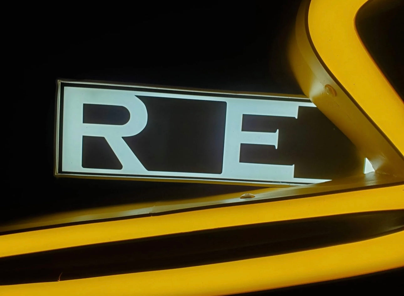 Singer Reimagined Porsche Illuminated Sign #D21