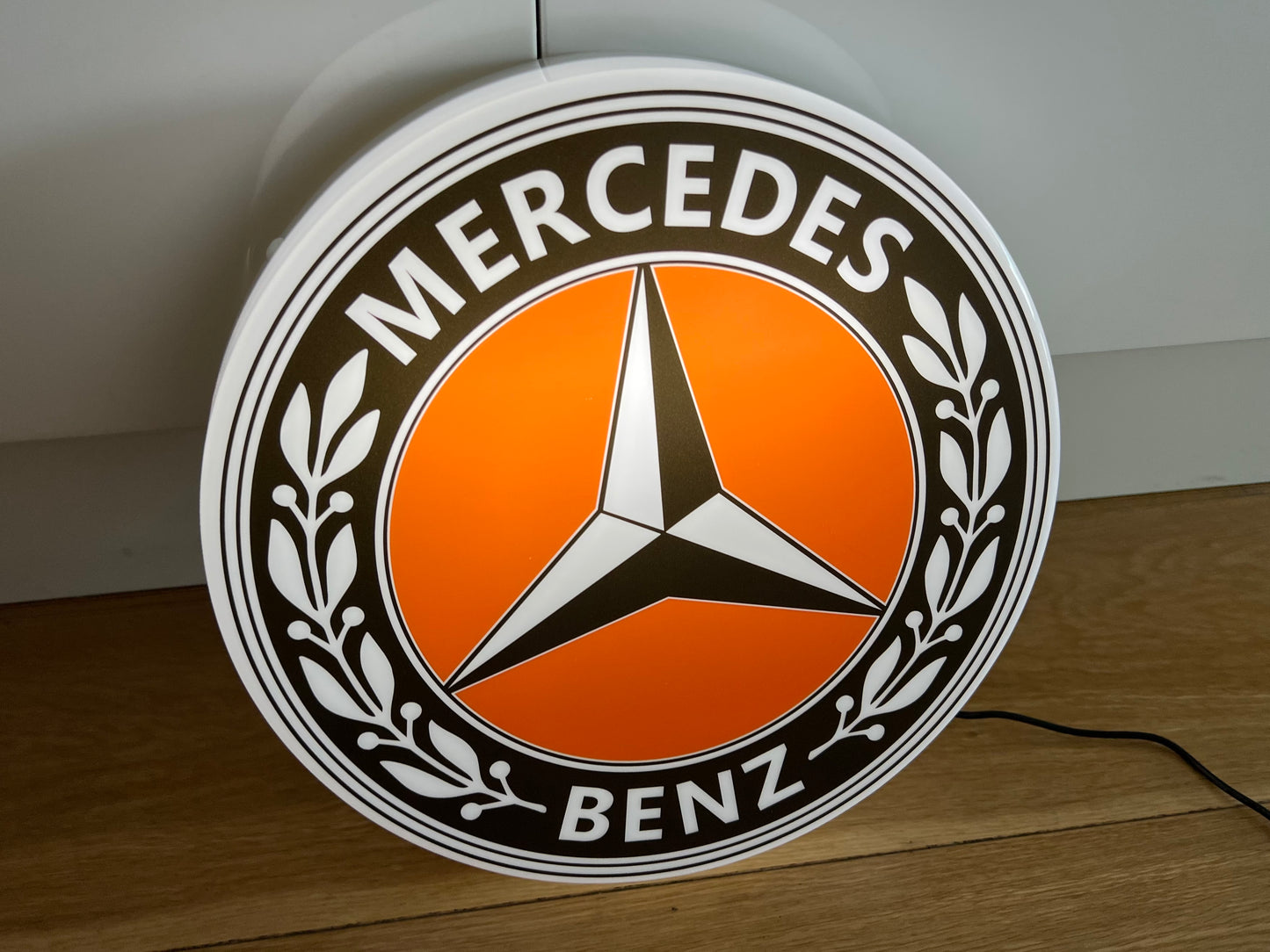 Mercedes Benz Round Illuminated Logo Sign #B53