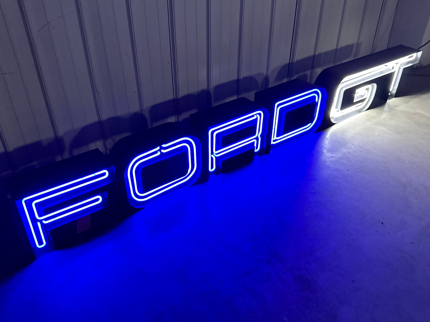 Ford GT Neon Sign #N154