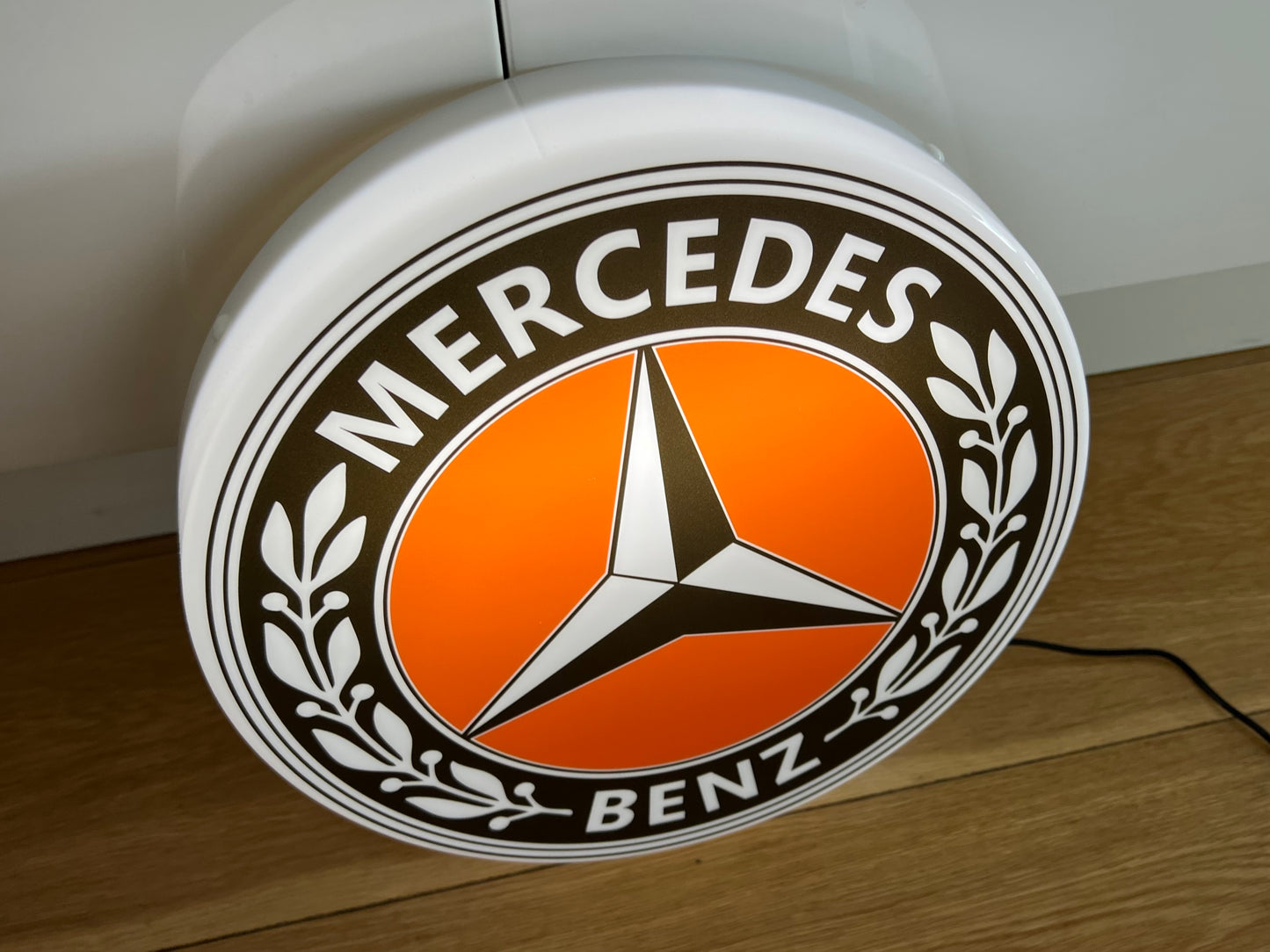 Mercedes Benz Round Illuminated Logo Sign #B53