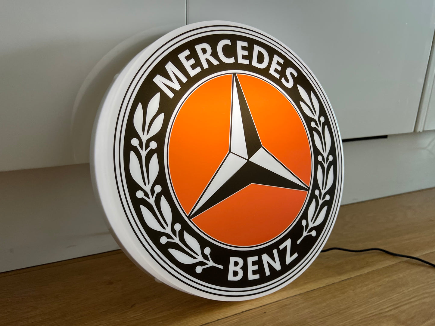 Mercedes Benz Round Illuminated Logo Sign #B53