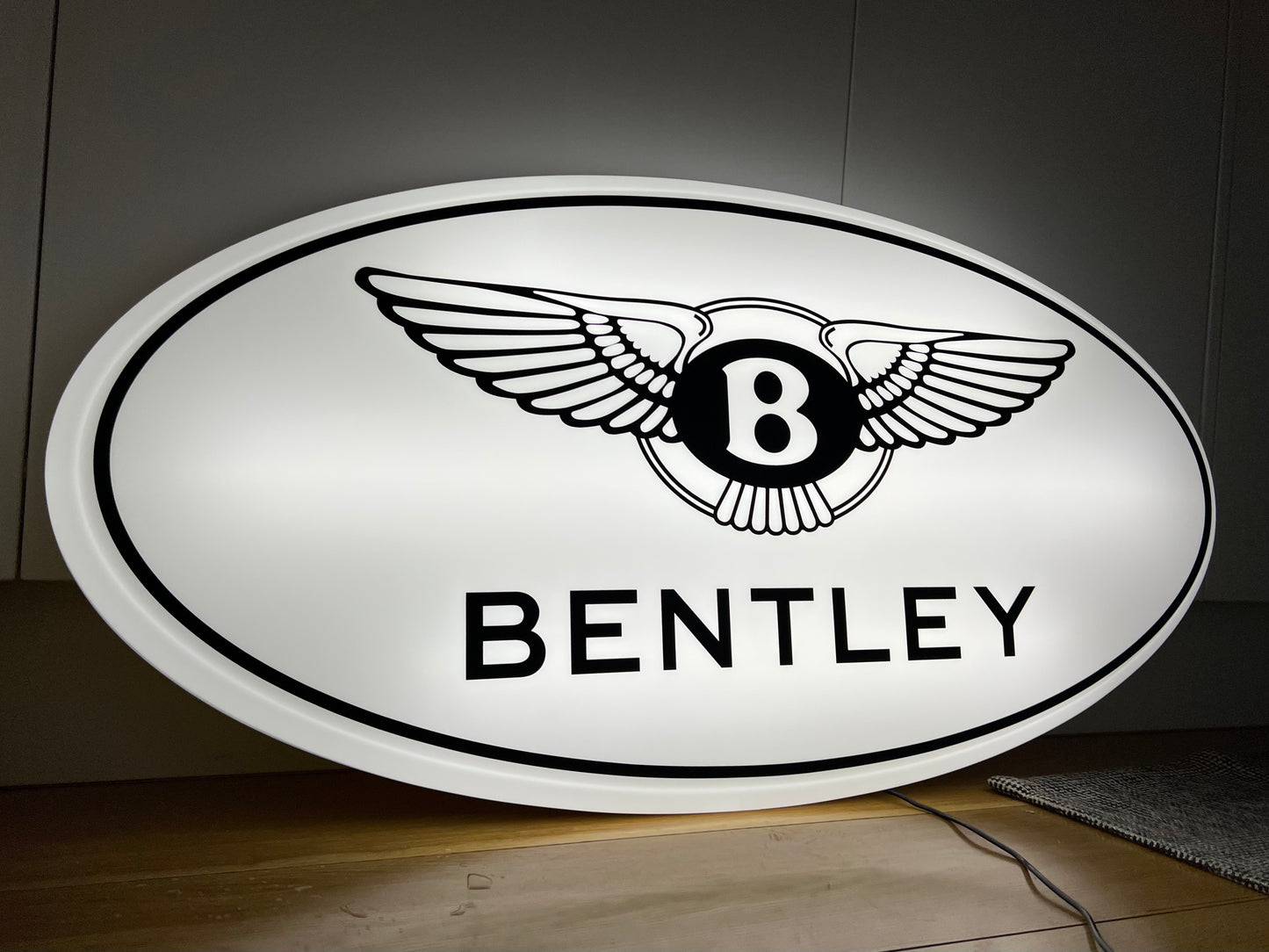 Bentley White Illuminated Logo Sign #B10