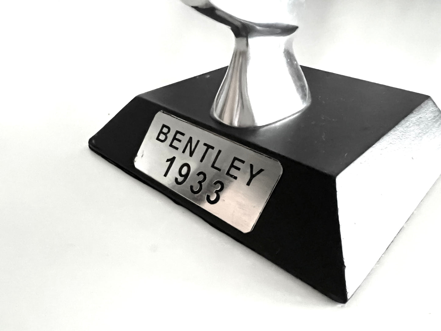 Bentley 1933 Flying Spur Metal Sculpture #S2