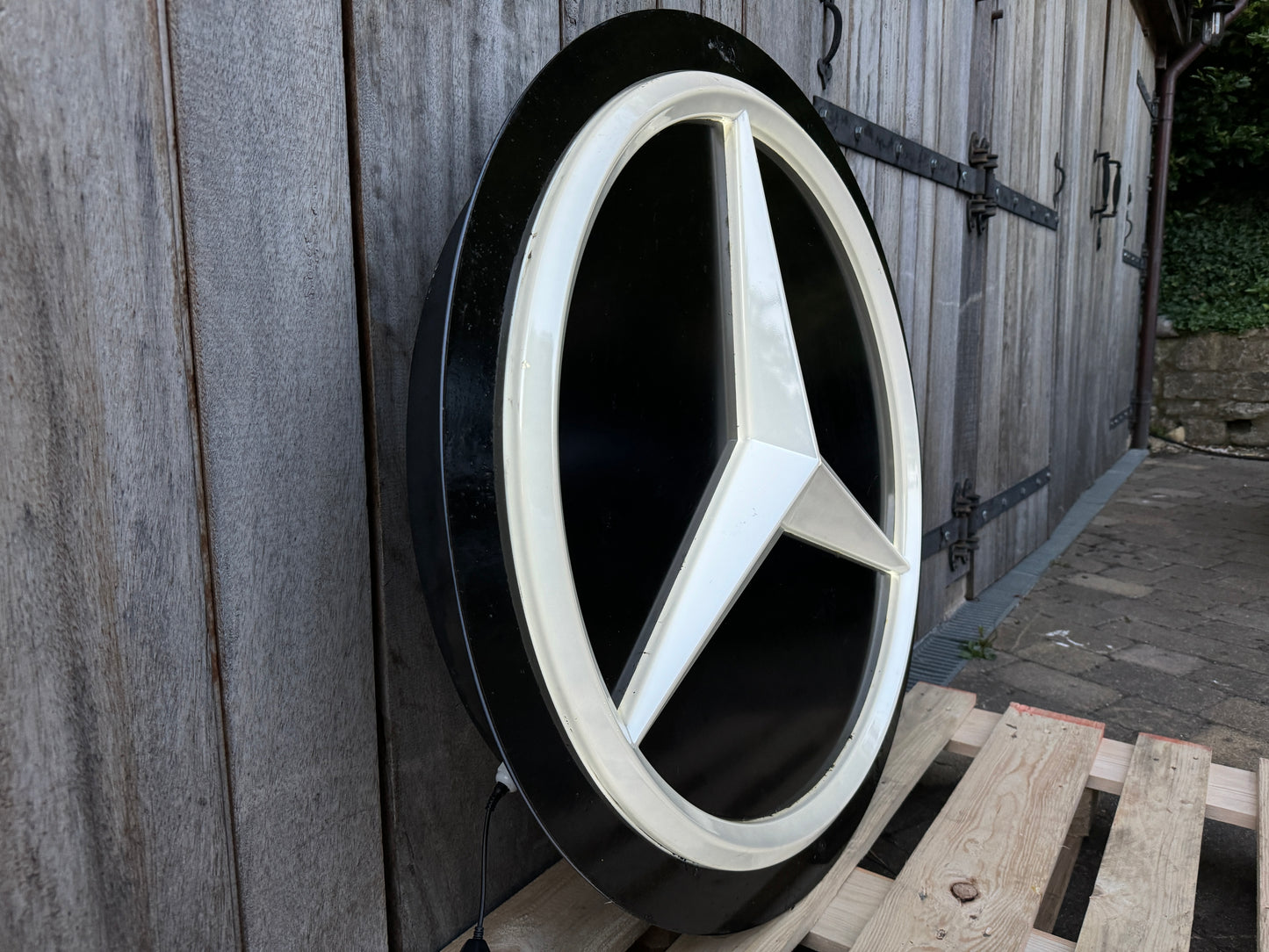 Mercedes Benz Dealership Vintage Round Illuminated Sign #D14