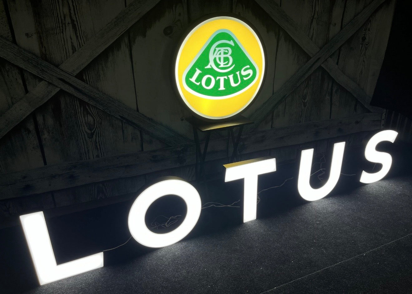 Lotus Illuminated Logo Sign #D51