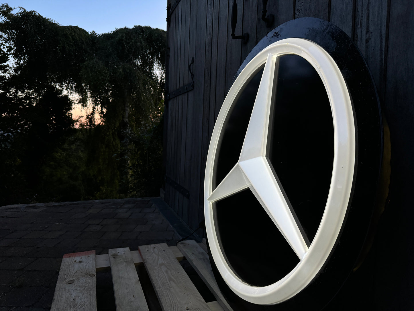 Mercedes Benz Dealership Vintage Round Illuminated Sign #D14