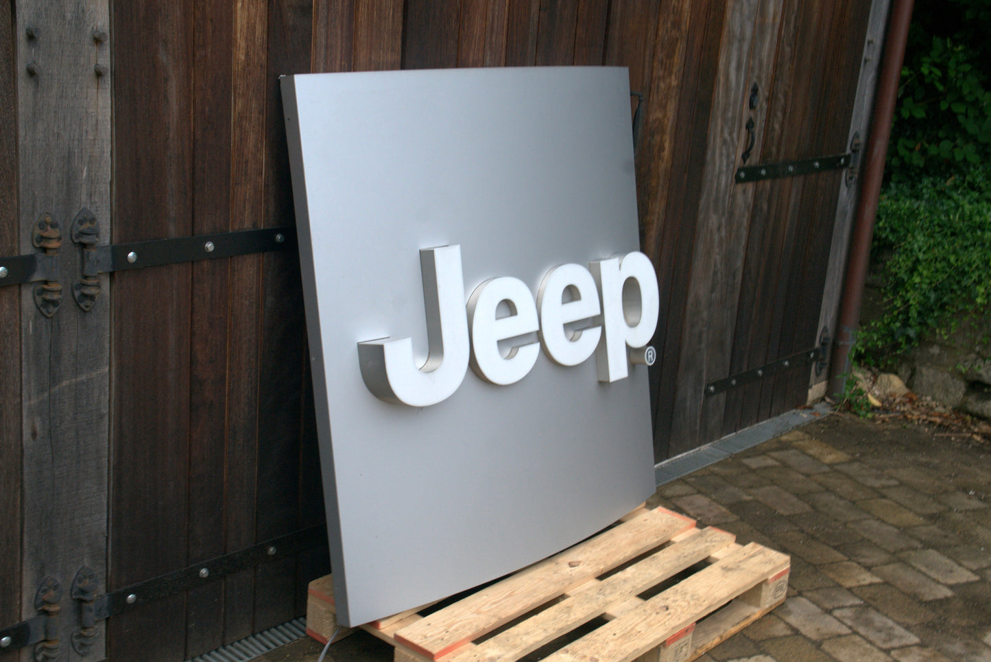 Jeep Dealership Illuminated Logo Sign #D48