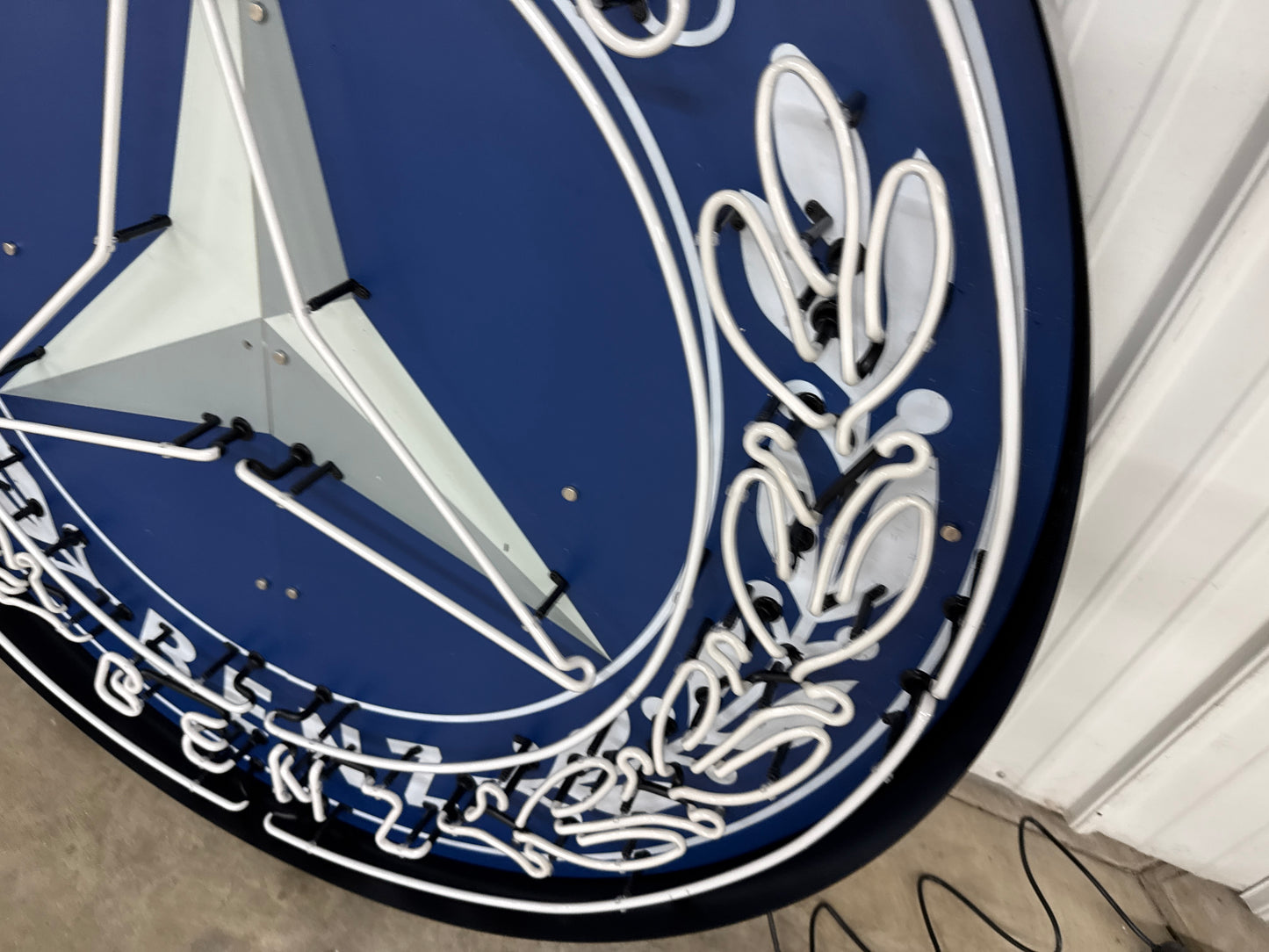 Mercedes Benz Neon Sign #N123