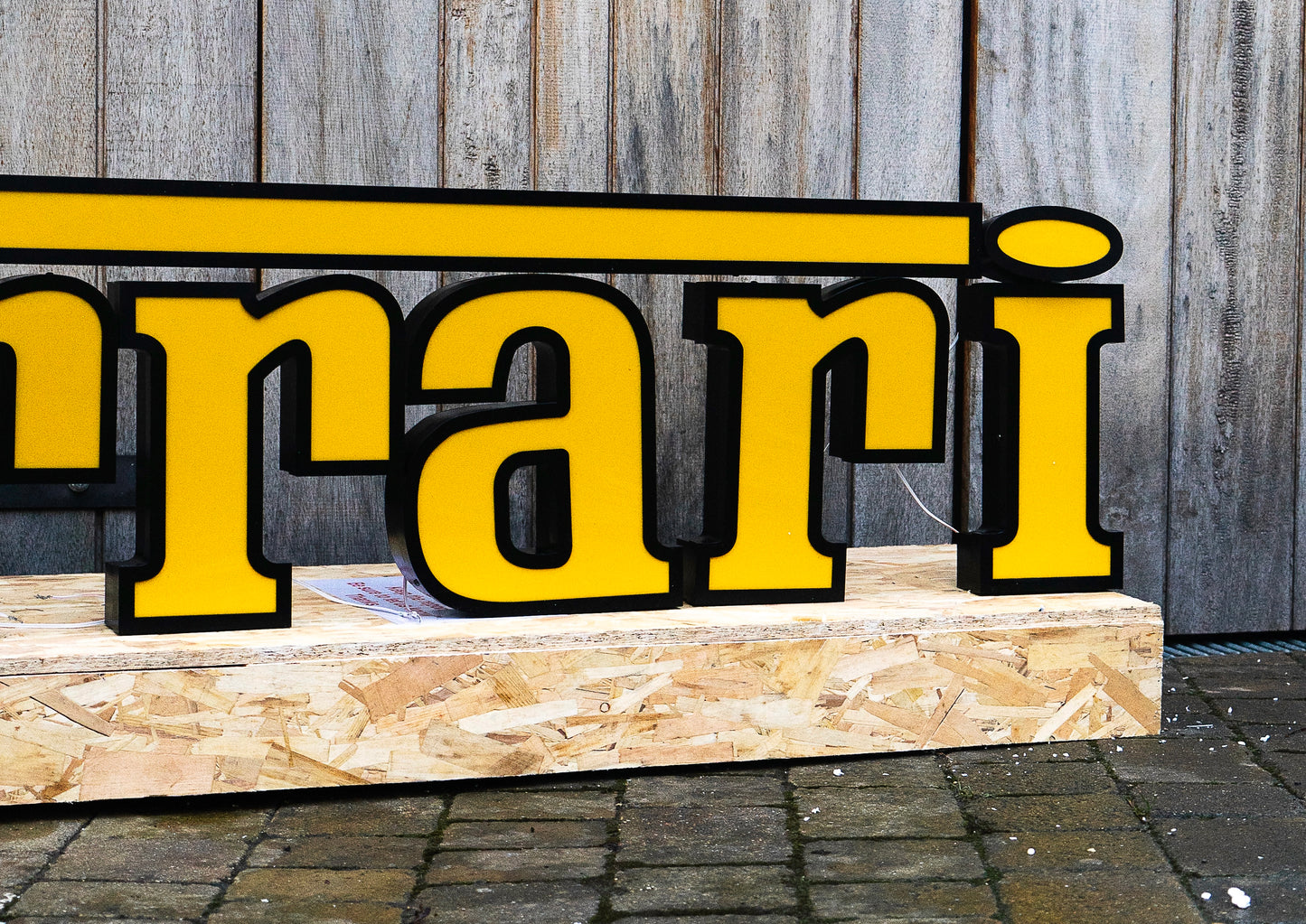 Ferrari Spellout Illuminated Logo Sign #D7
