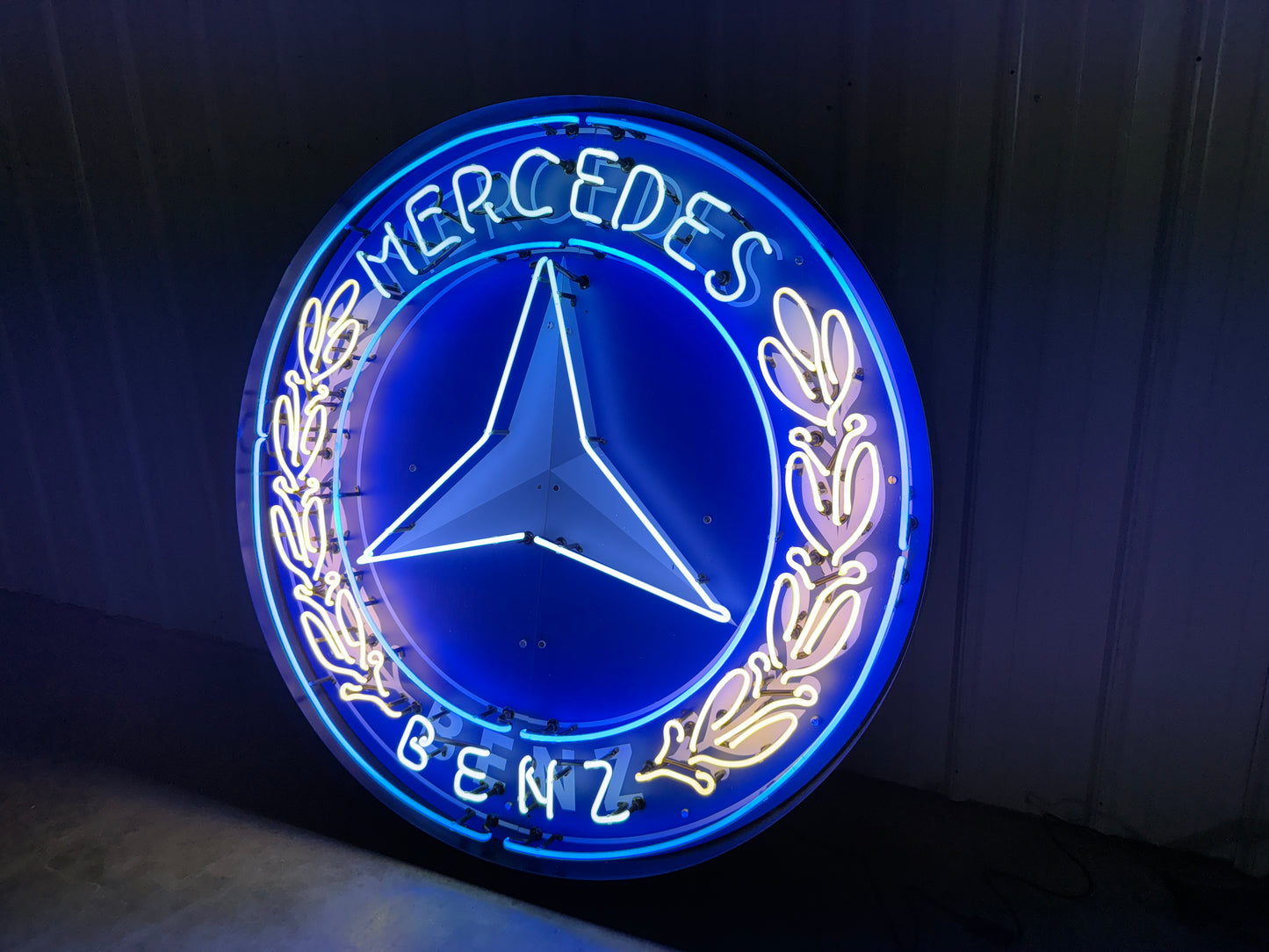 Mercedes Benz Neon Sign #N123