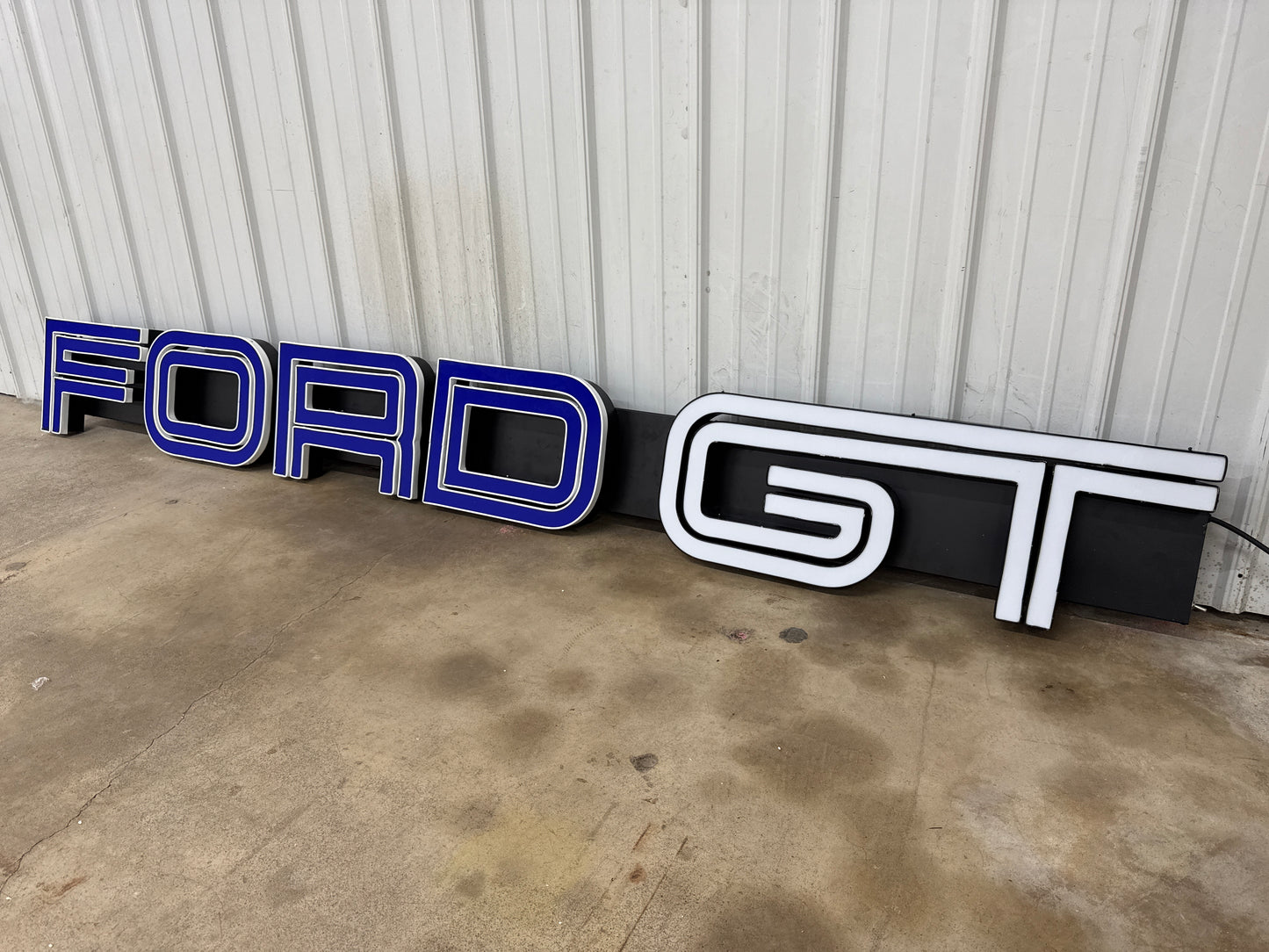 Ford GT Illuminated Sign #D43