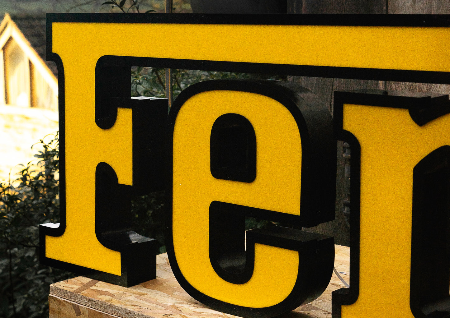 Ferrari Spellout Illuminated Logo Sign #D7